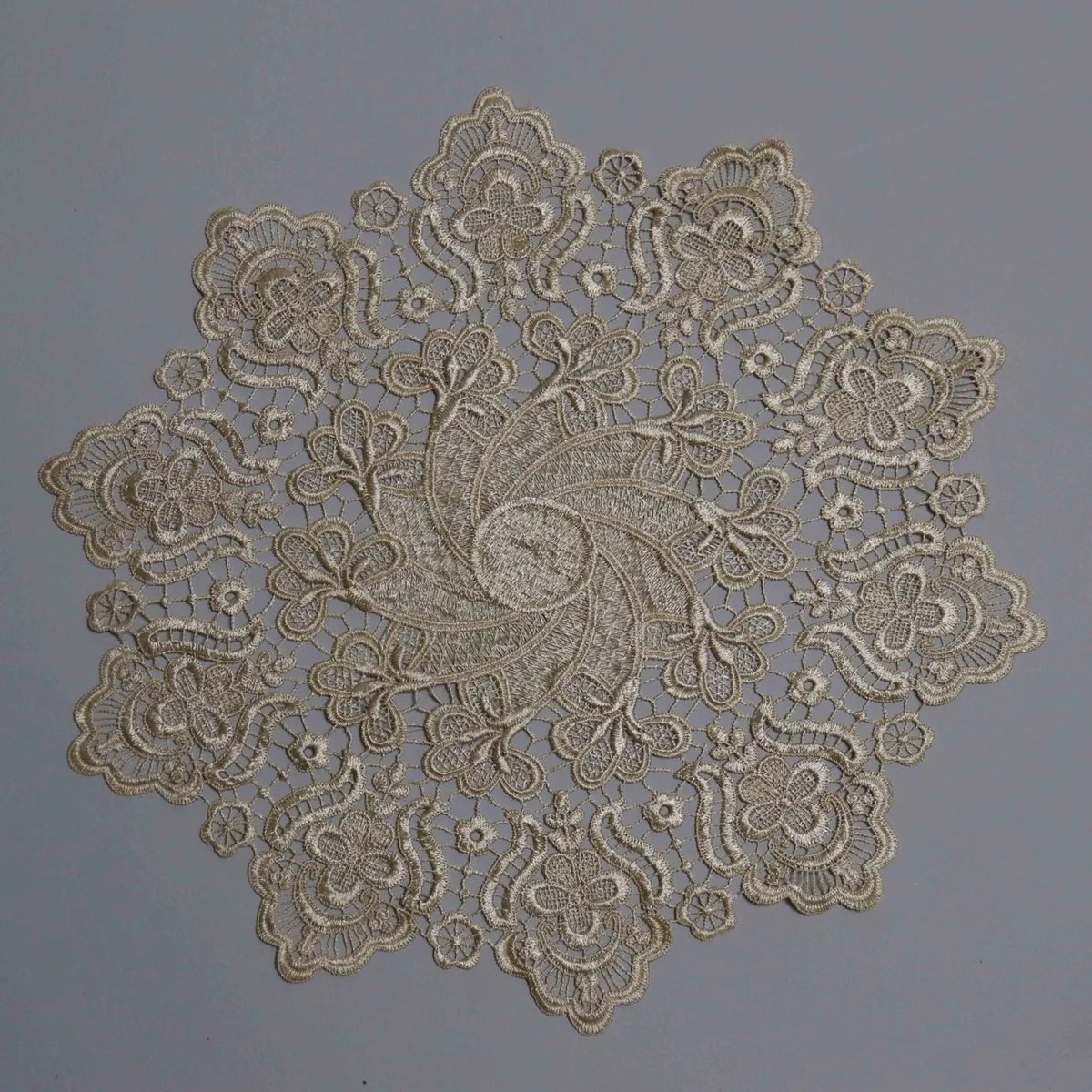 Factory Direct Embroidered Water Soluble Lace for Luxury Placemats and Home Decor