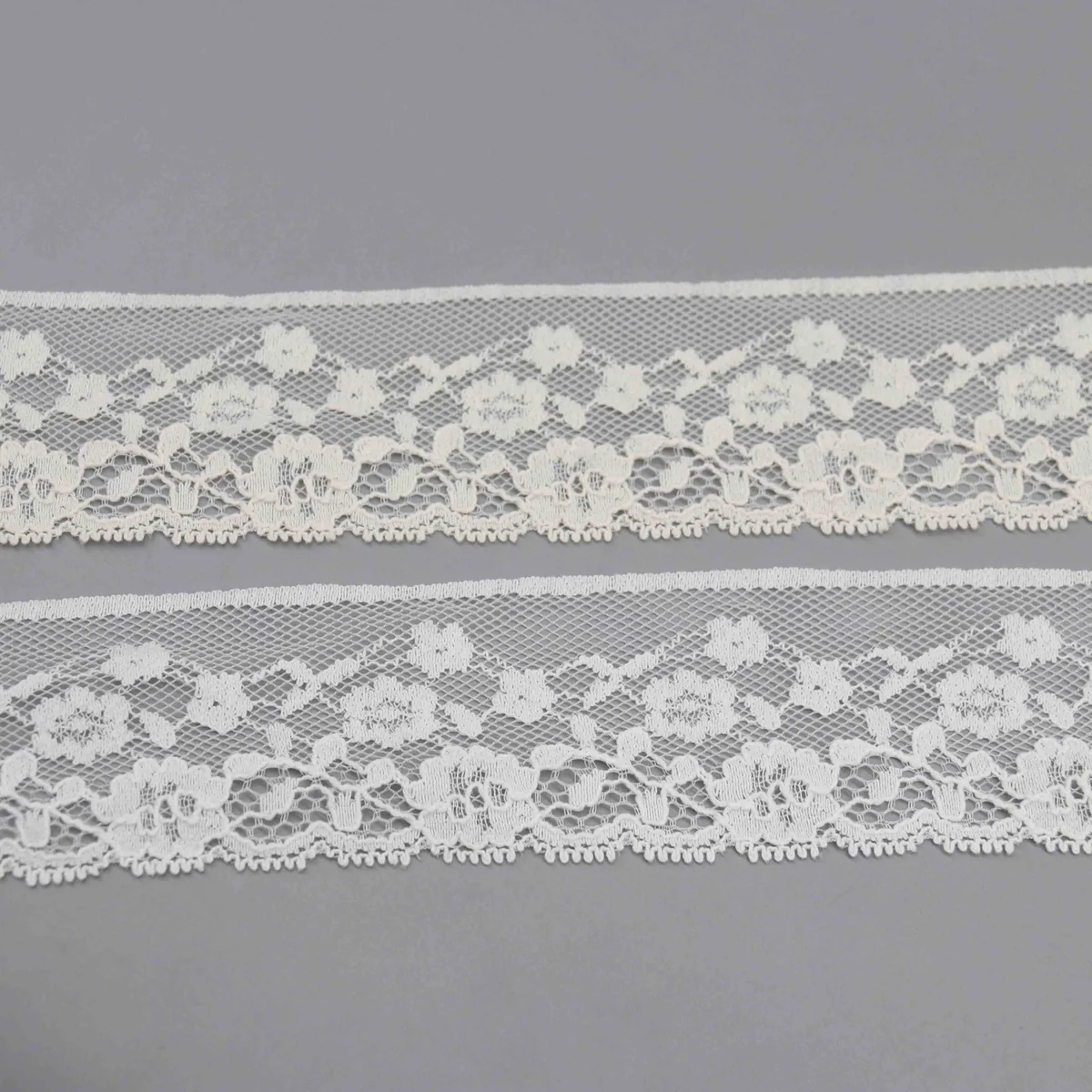 Factory Direct Floral Embroidery Lace for Lingerie and Bridalwear