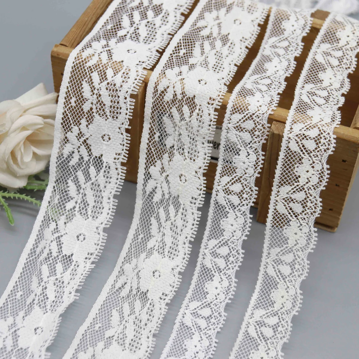 Factory Direct Floral Nylon Cotton Lace for Lingerie and Crafts