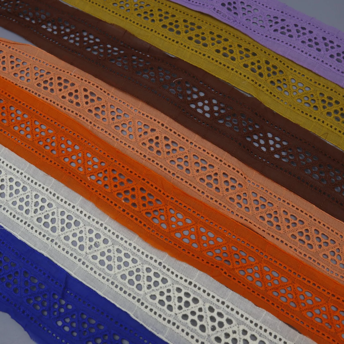Factory Direct Geometric Cotton Eyelet Lace Trim for Apparel Edging