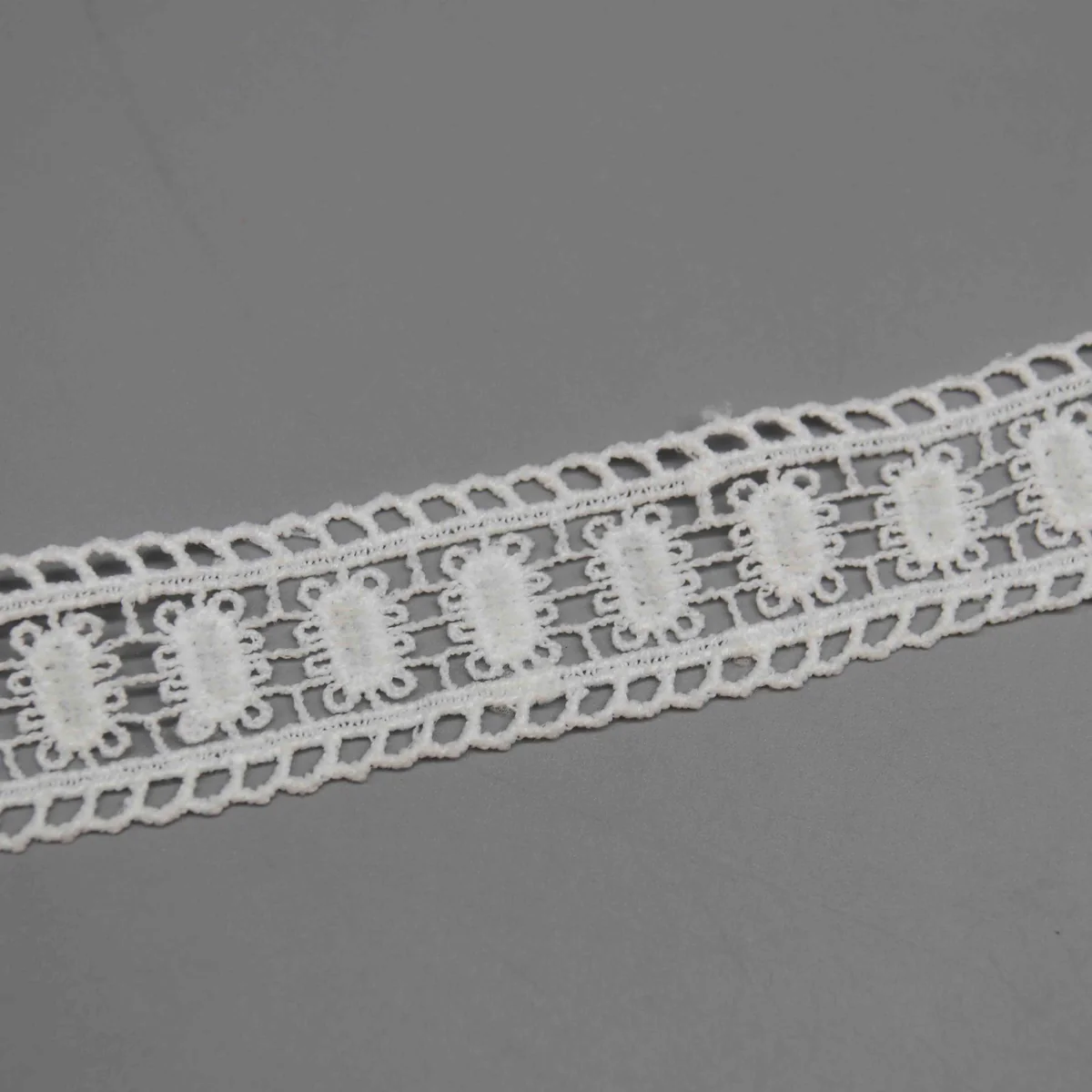 Factory Direct Geometric Water Soluble Lace Trim for Lingerie and Apparel
