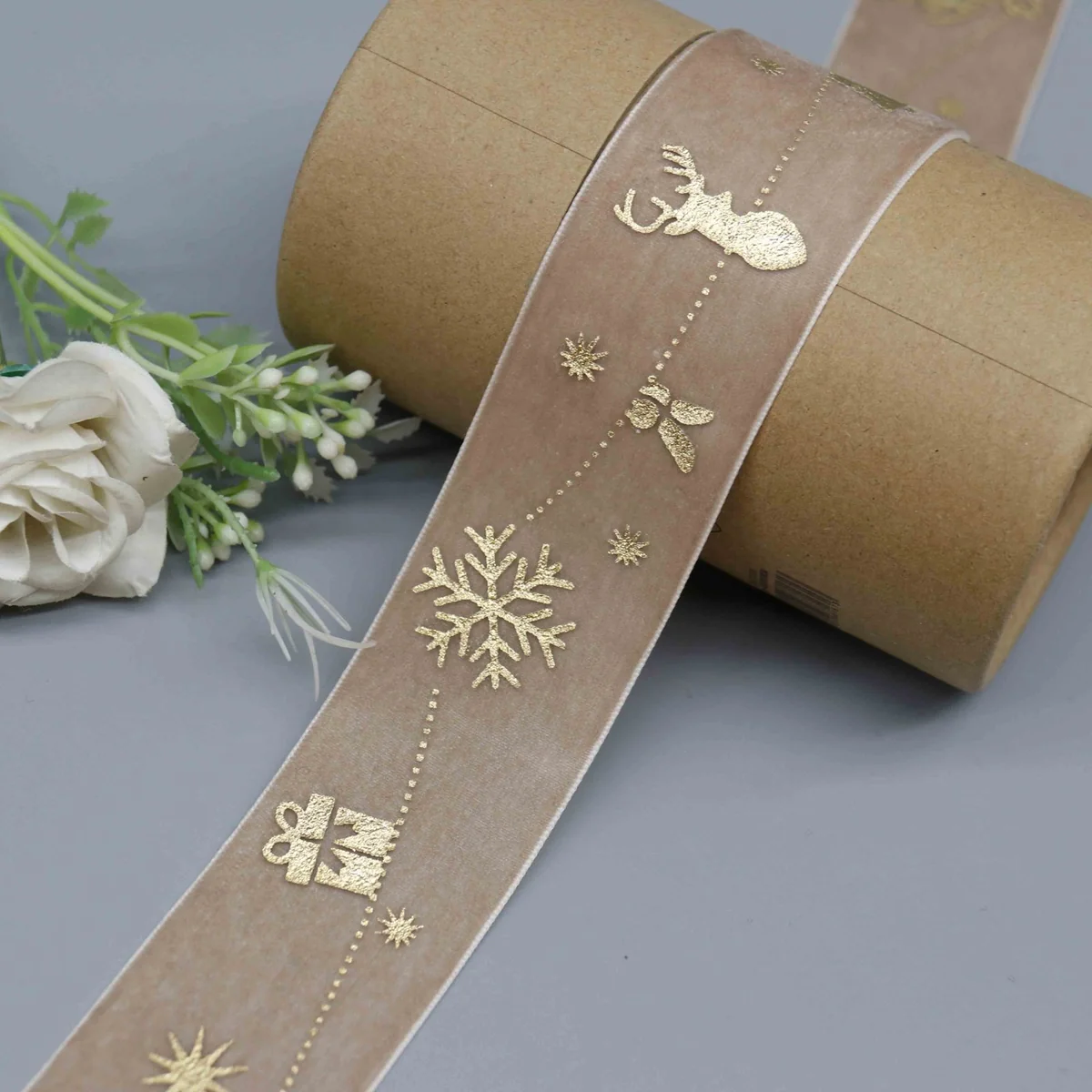 Factory Direct Gold Foil Christmas Velvet Ribbon for Holiday Decoration and Crafts