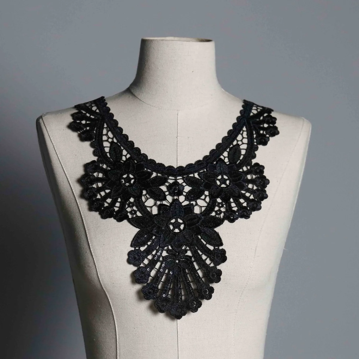 Factory Direct Guipure Lace Collar for Garment Neckline Design