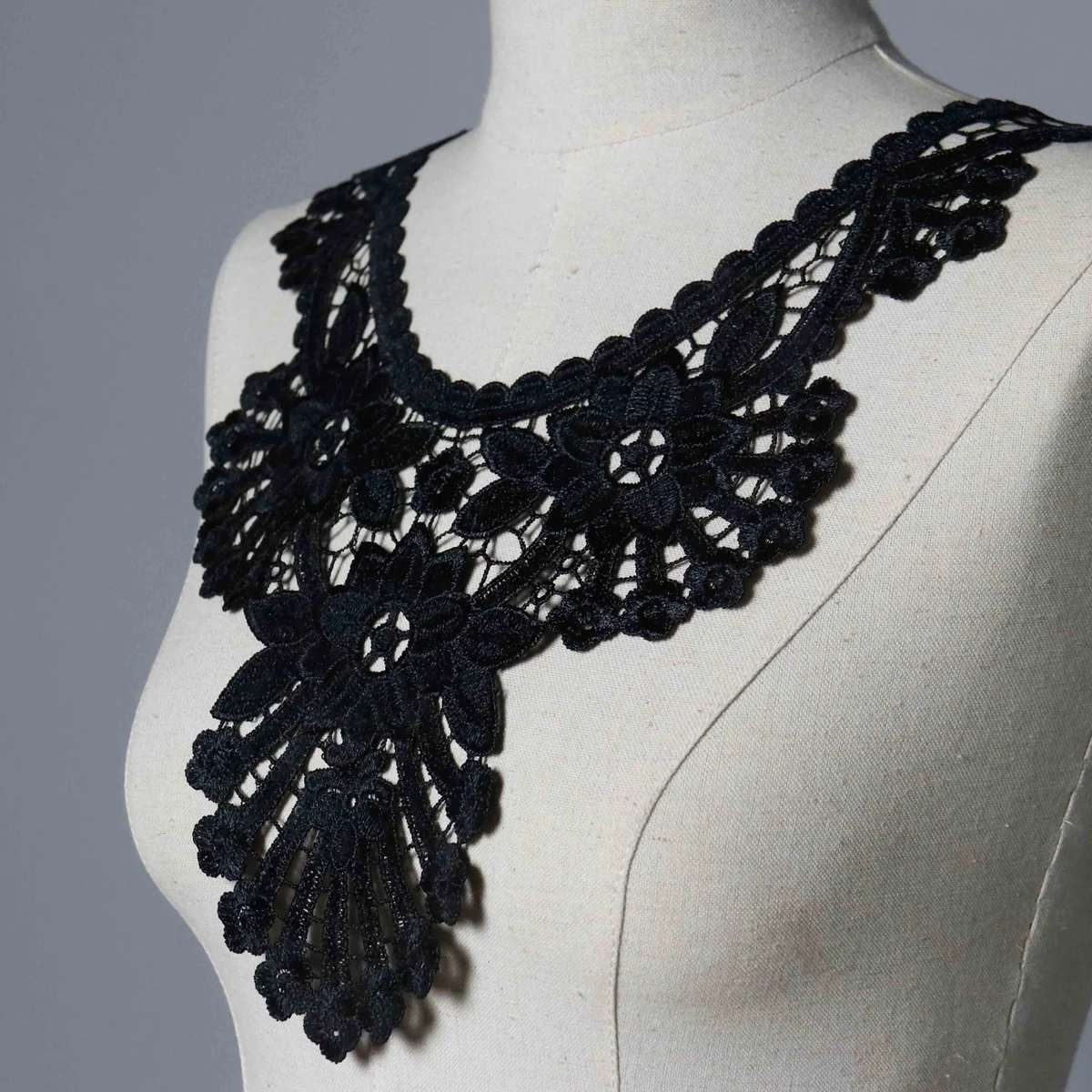 Factory Direct Guipure Lace Collar for Garment Neckline Design