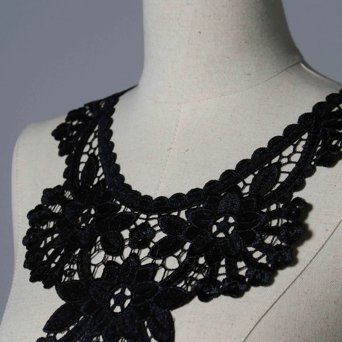 Factory Direct Guipure Lace Collar for Garment Neckline Design