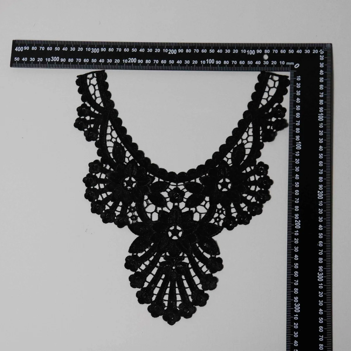 Factory Direct Guipure Lace Collar for Garment Neckline Design