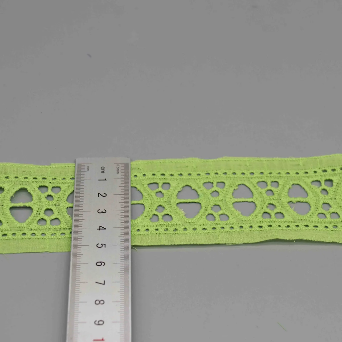 Factory Direct Heart Eyelet Cotton Lace for Apparel & Crafts