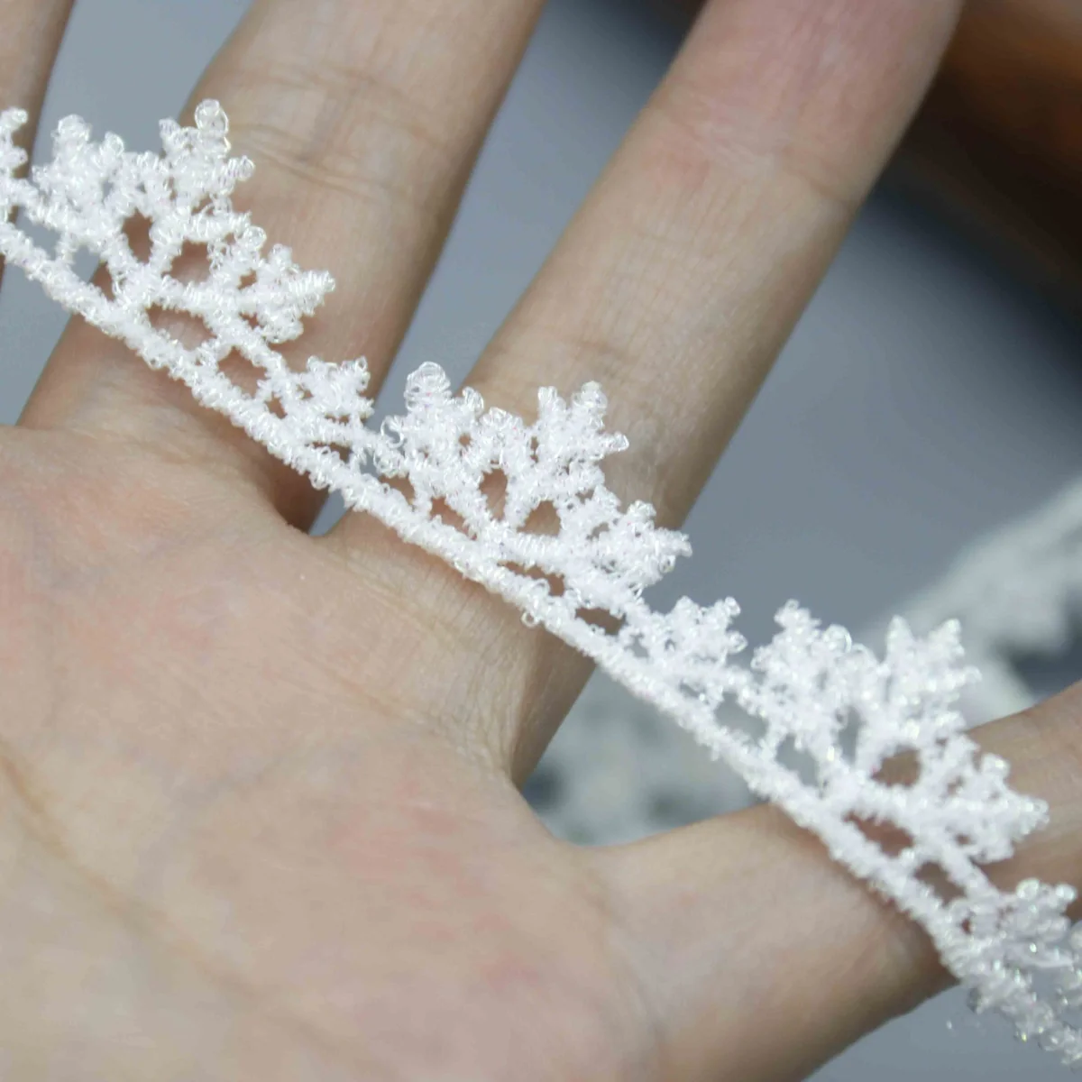 Factory Direct Metallic Guipure Lace Trim for Apparel Edging and Crafts