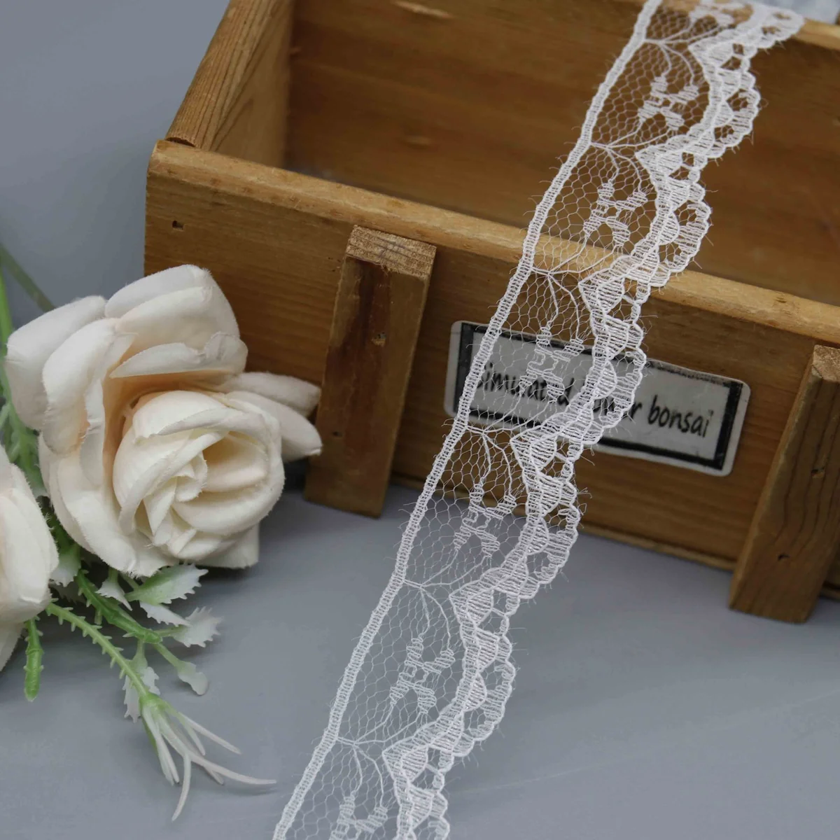 Factory Direct Nylon Embroidery Lace Trim for Lingerie and Blouses