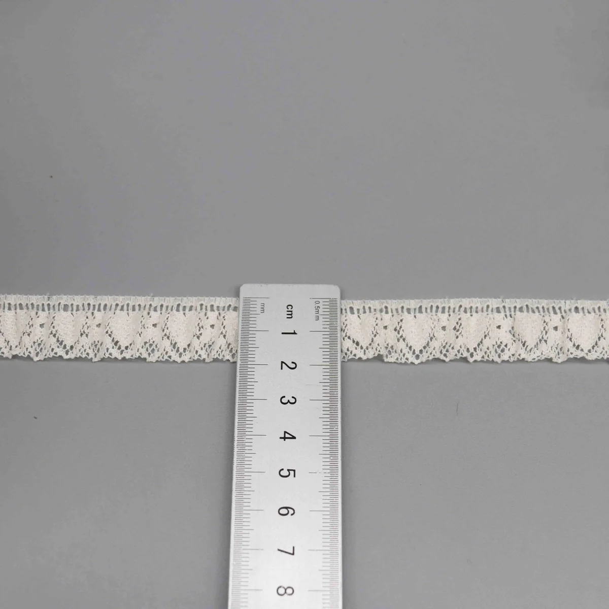 Factory Direct Ruffled Lace Trim for Children's Wear and Crafts