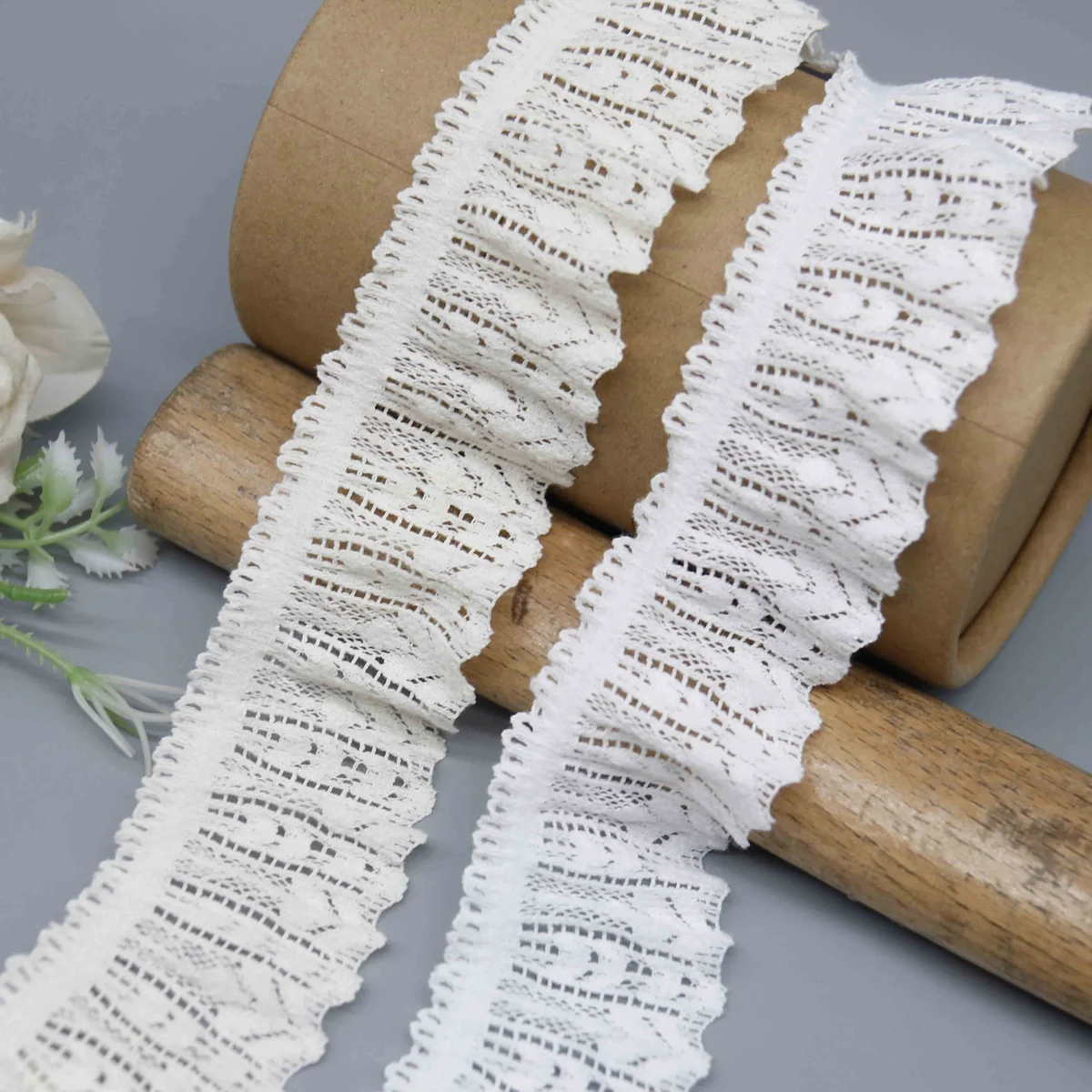 Factory Direct Ruffled Stretch Lace Trim for Garment Cuffs and Home Decor