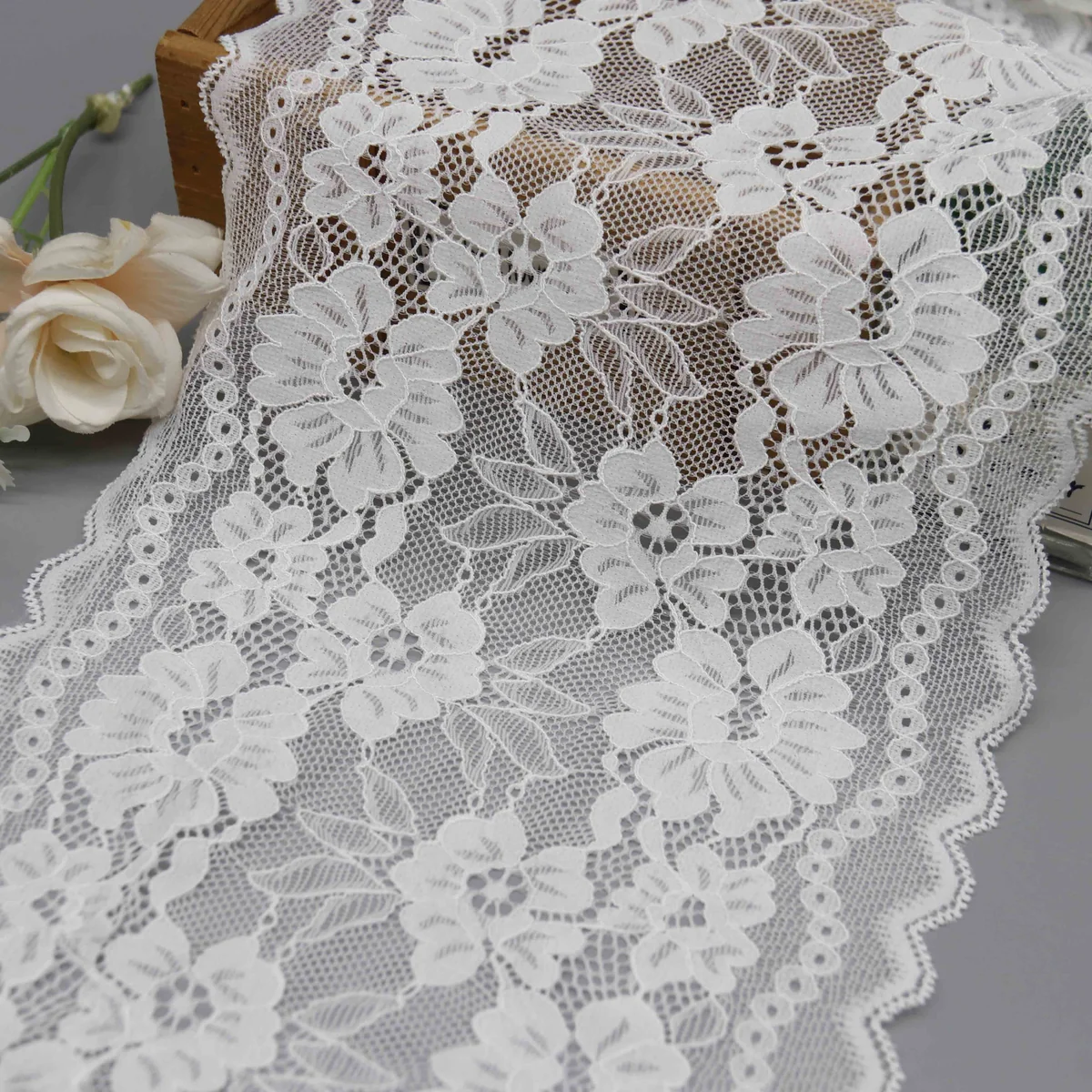 Factory Direct Wide Galloon Lace Trim for Lingerie and Apparel
