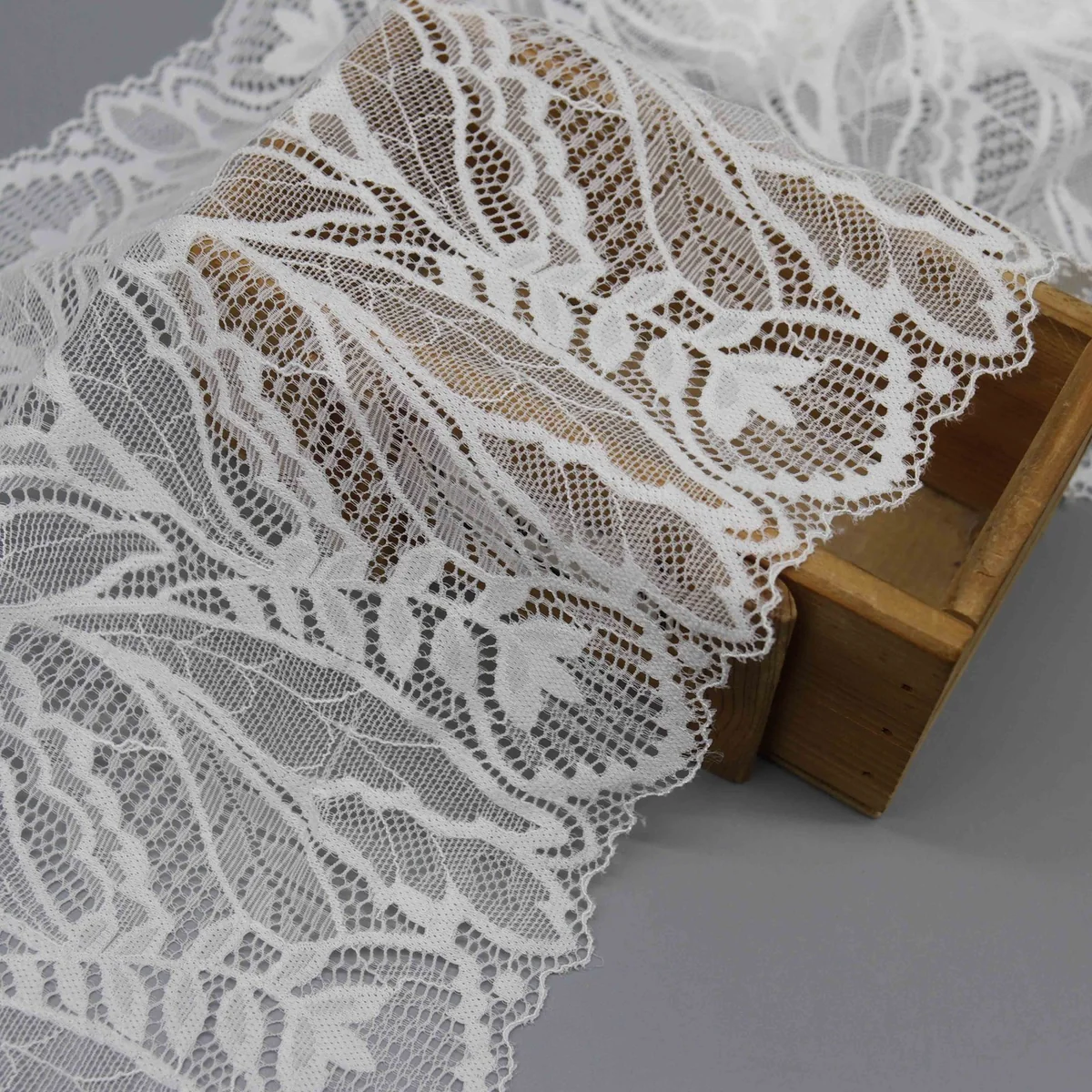 Factory Direct Wide Stretch Galloon Lace for Lingerie and Apparel Design
