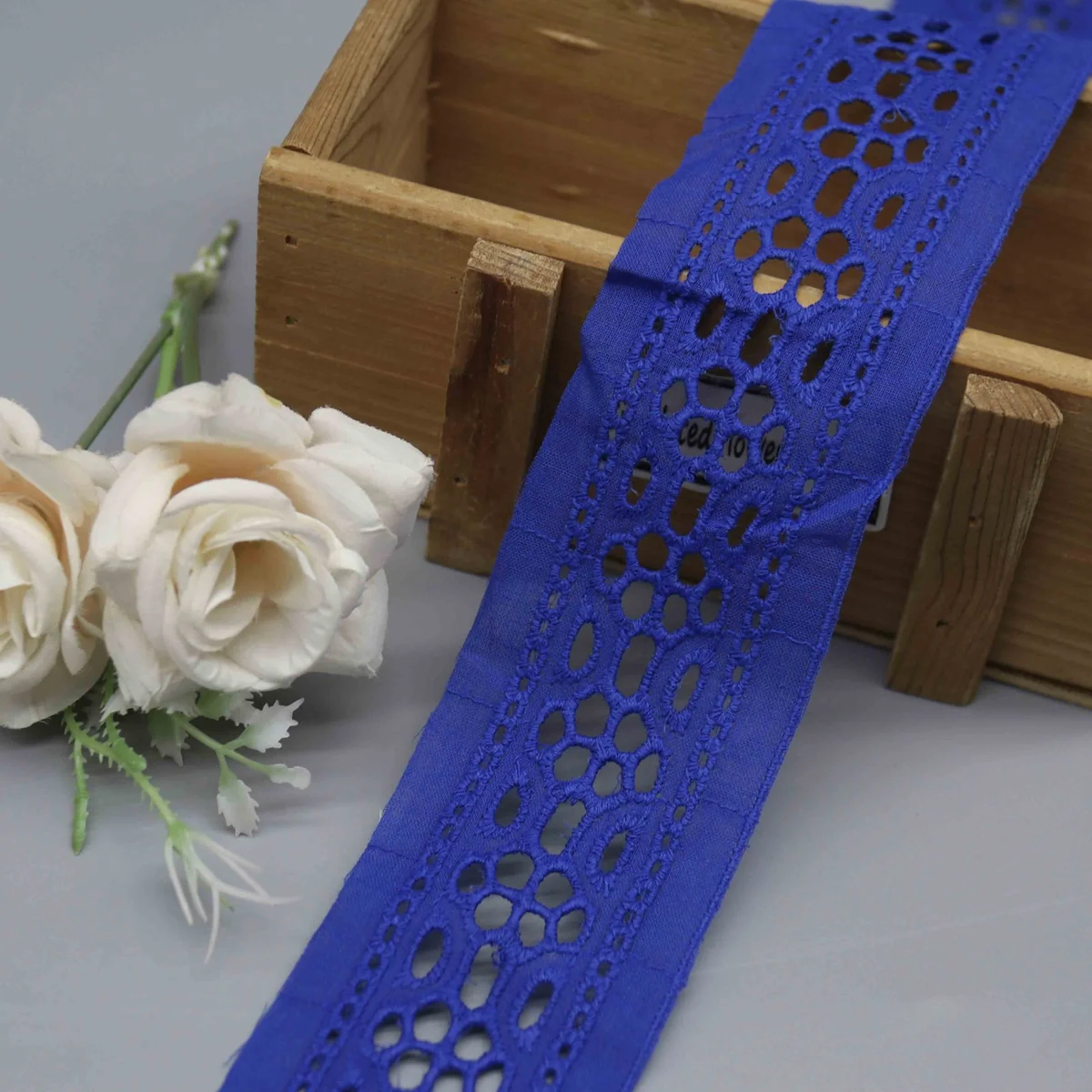 Geometric Honeycomb Oval Eyelets In A Central Eyelet Lace Trim for Garment Trim