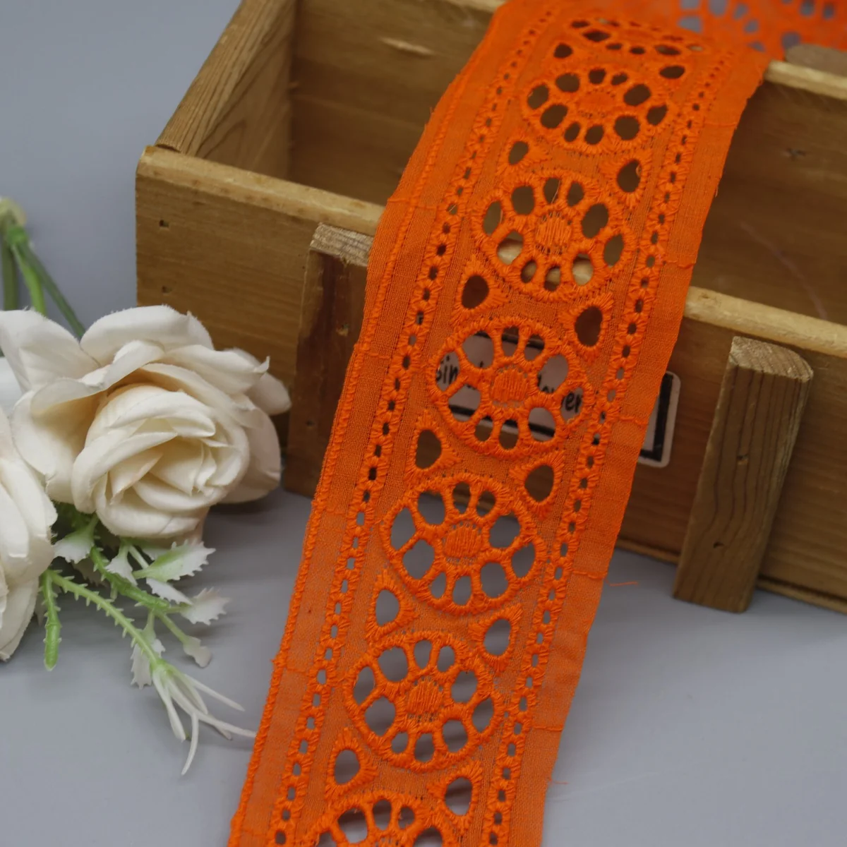 Geometric Medallions With Circular Petal-Shaped Eyelet Lace Trim for Garment Trim
