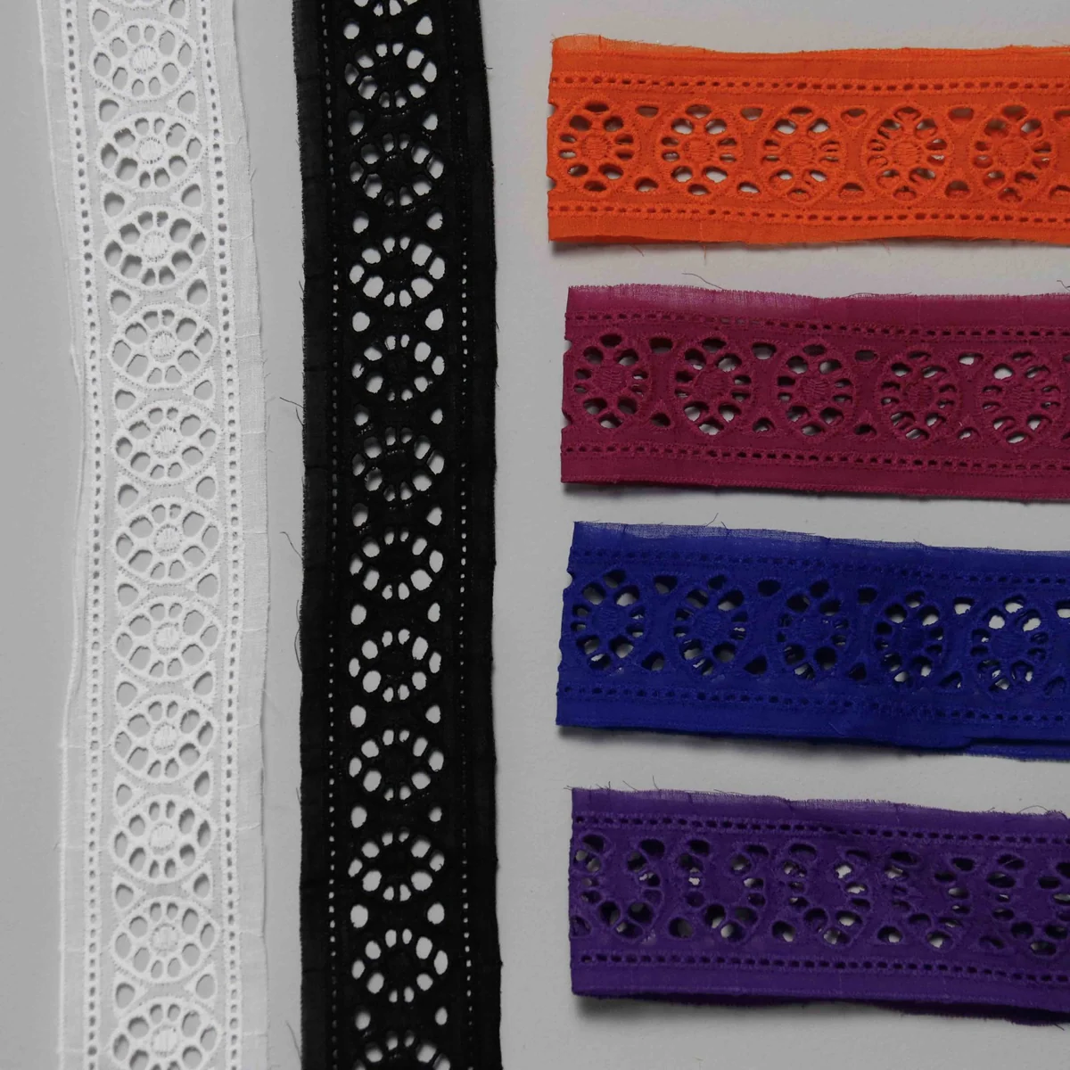 Geometric Medallions With Circular Petal-Shaped Eyelet Lace Trim for Garment Trim