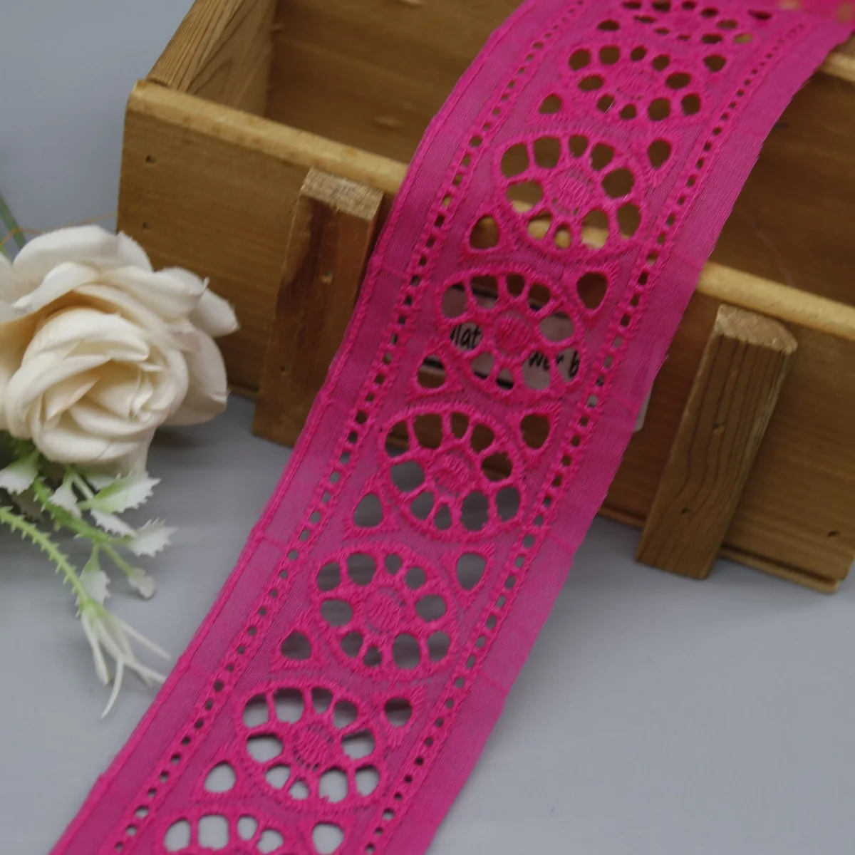 Geometric Medallions With Circular Petal-Shaped Eyelet Lace Trim for Garment Trim