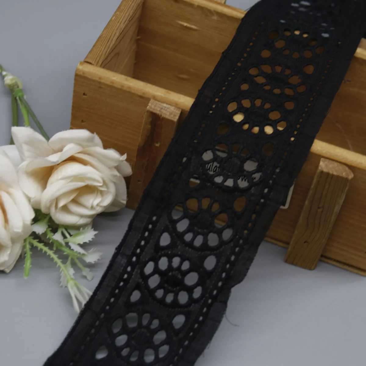 Geometric Medallions With Circular Petal-Shaped Eyelet Lace Trim for Garment Trim