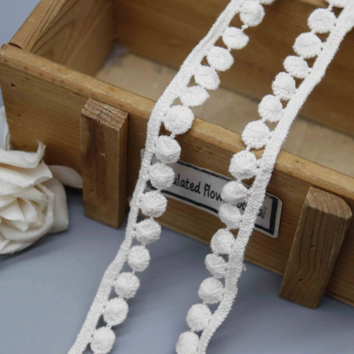 Geometric Pom-Pom Trim for Edging