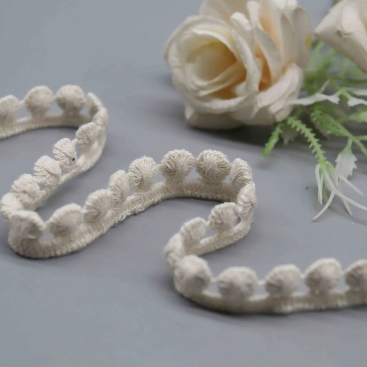 Geometric Pom-Pom Trim for Edging