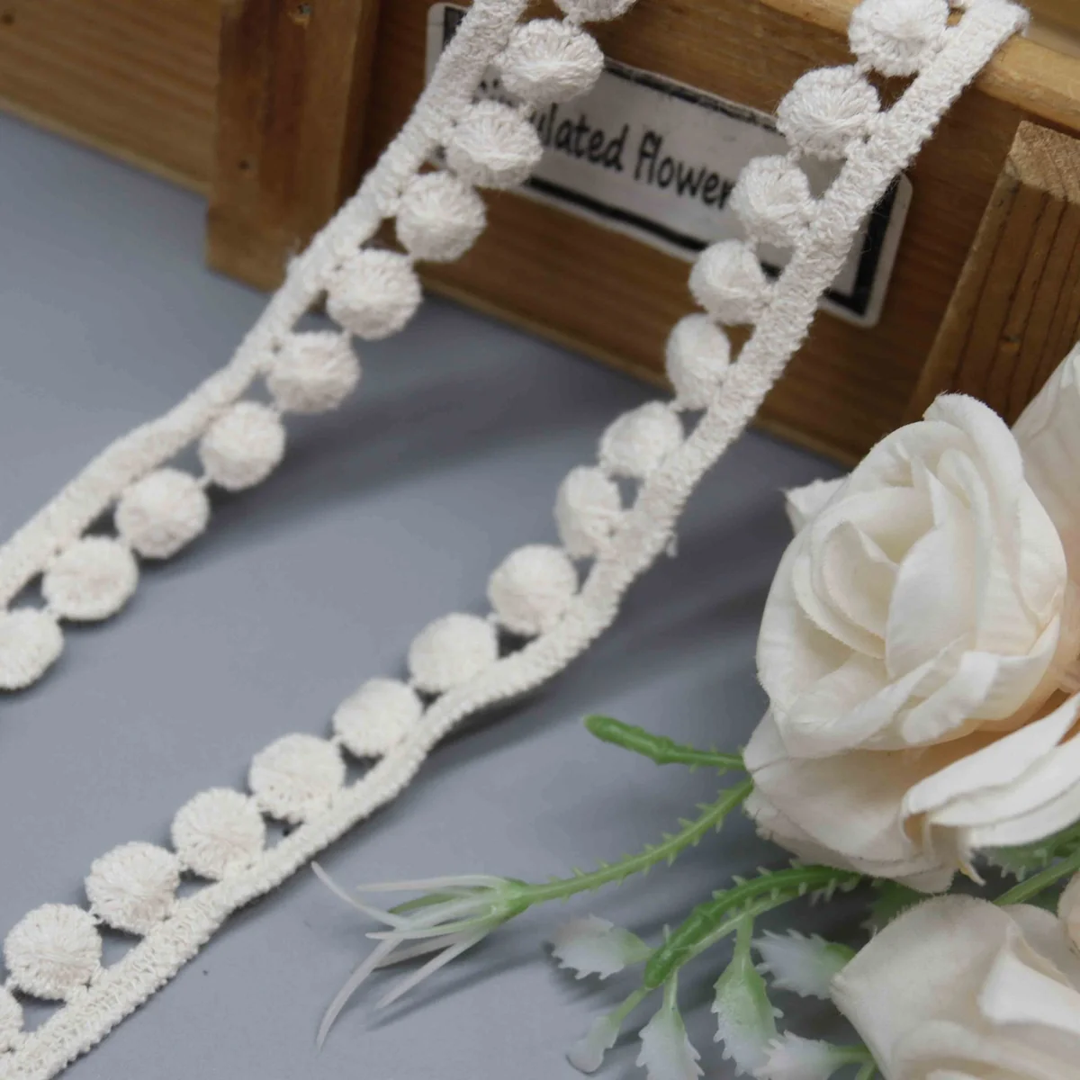Geometric Pom-Pom Trim for Edging