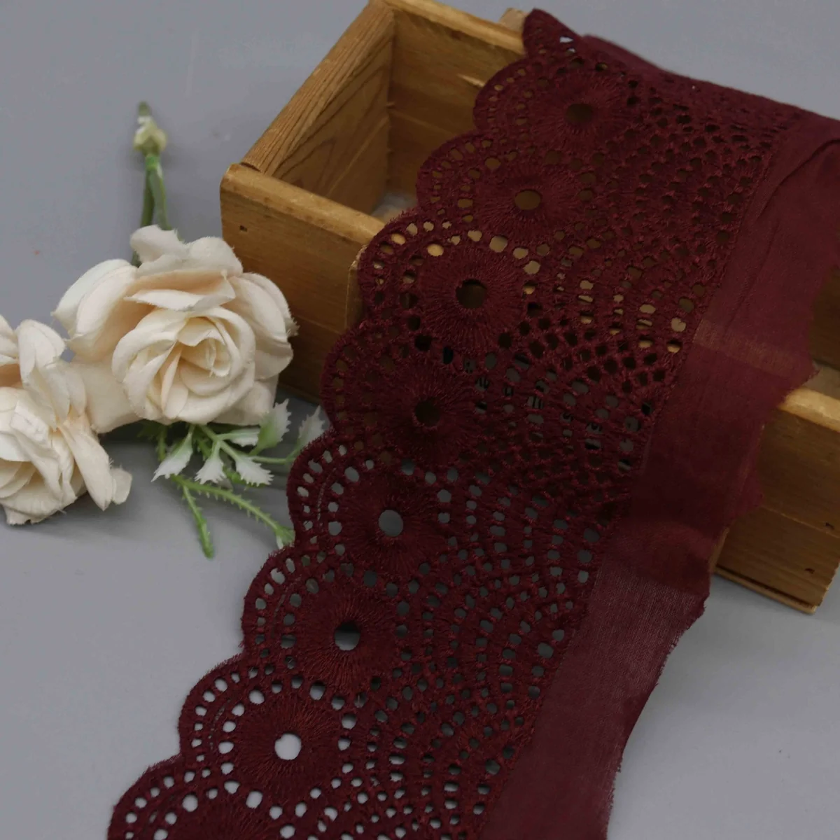 Scalloped Edge With Repeating Circular Motifs Eyelet Lace Trim for Garment Trim