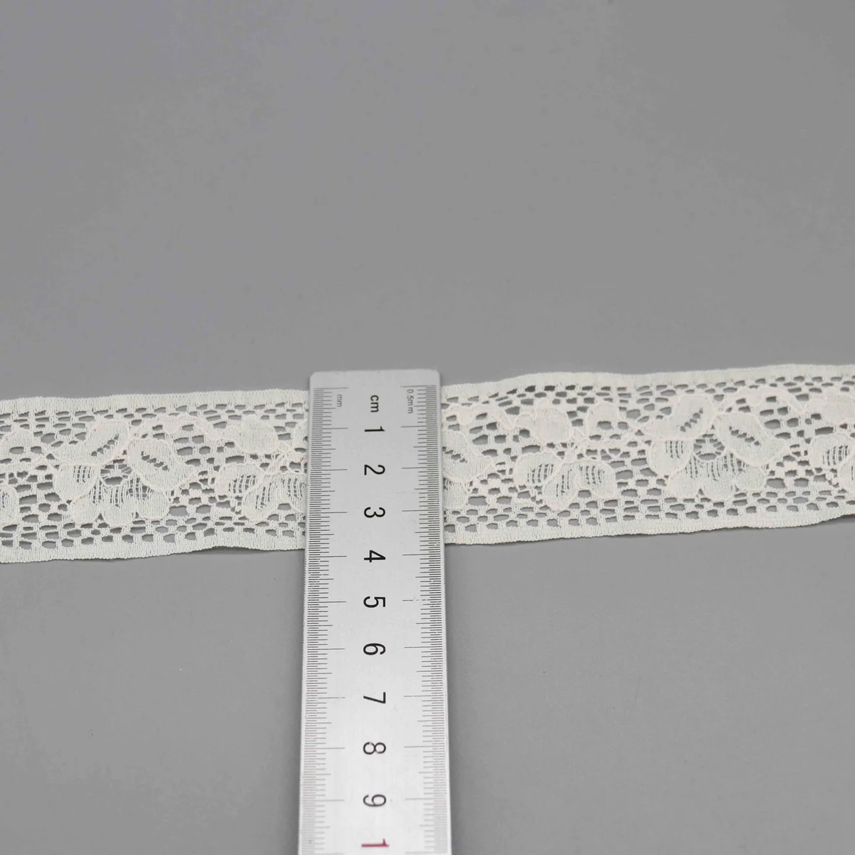 White Floral Lace Trim for Garment Embellishment