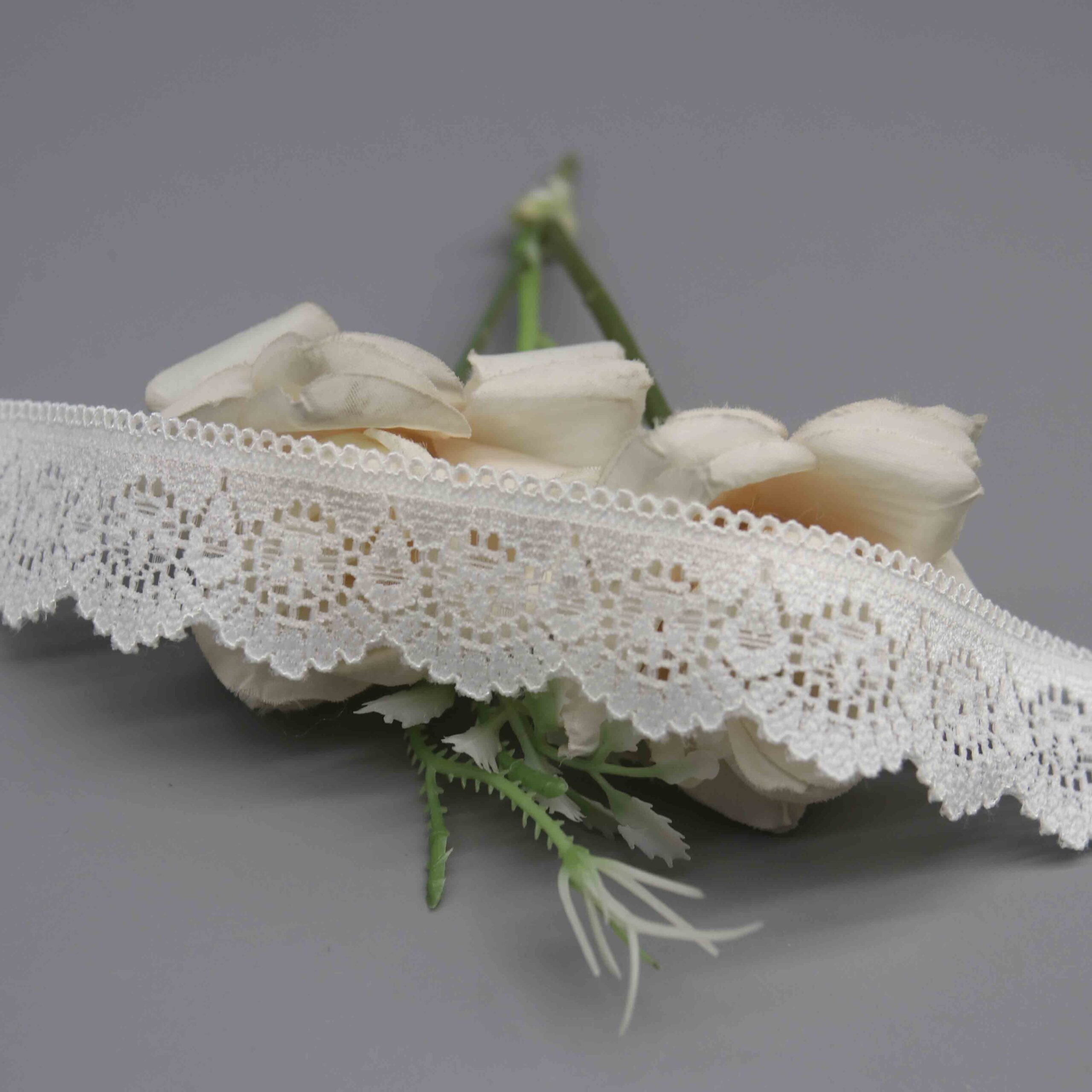2.6cm Picot Edge Stretch Lace for Apparel Trimming and Necklines - Image 3