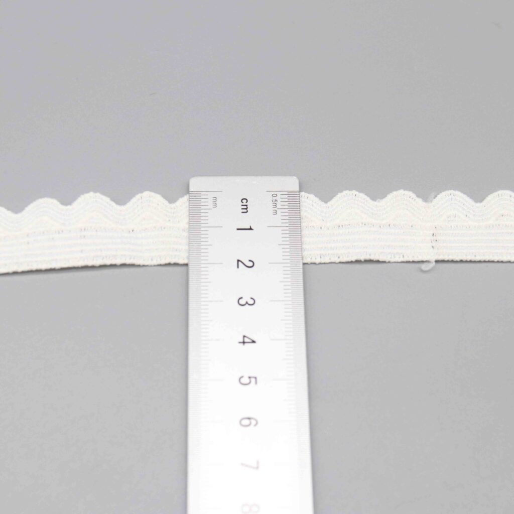 Close-up of a 2cm wide water-soluble polyester lace trim