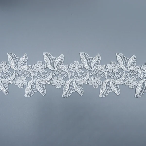 Durable Polyester Flower Eyelet Water Soluble Lace Trim for Garment Sewing and Crafting.