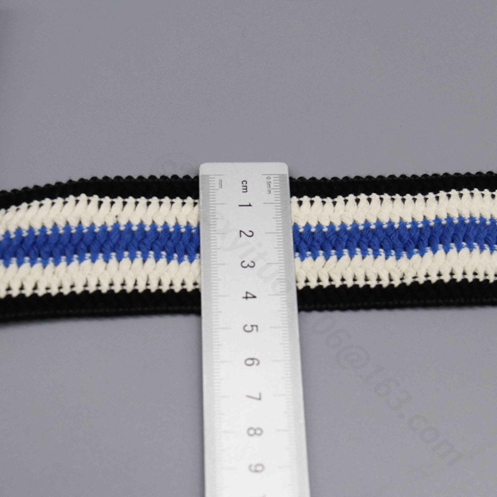 Artistic close-up of 4.5 cm color-blocked canvas webbing